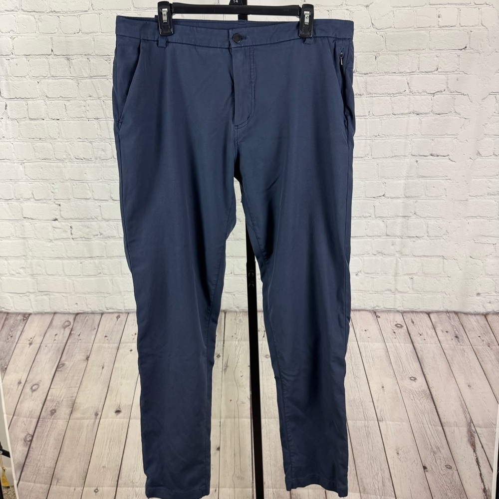 Lululemon Men’s Commission Pants Navy Blue Size 36